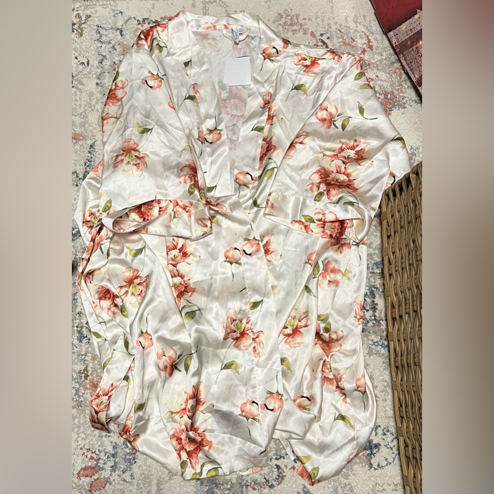 NWT Floral Satin Robe - size 2X